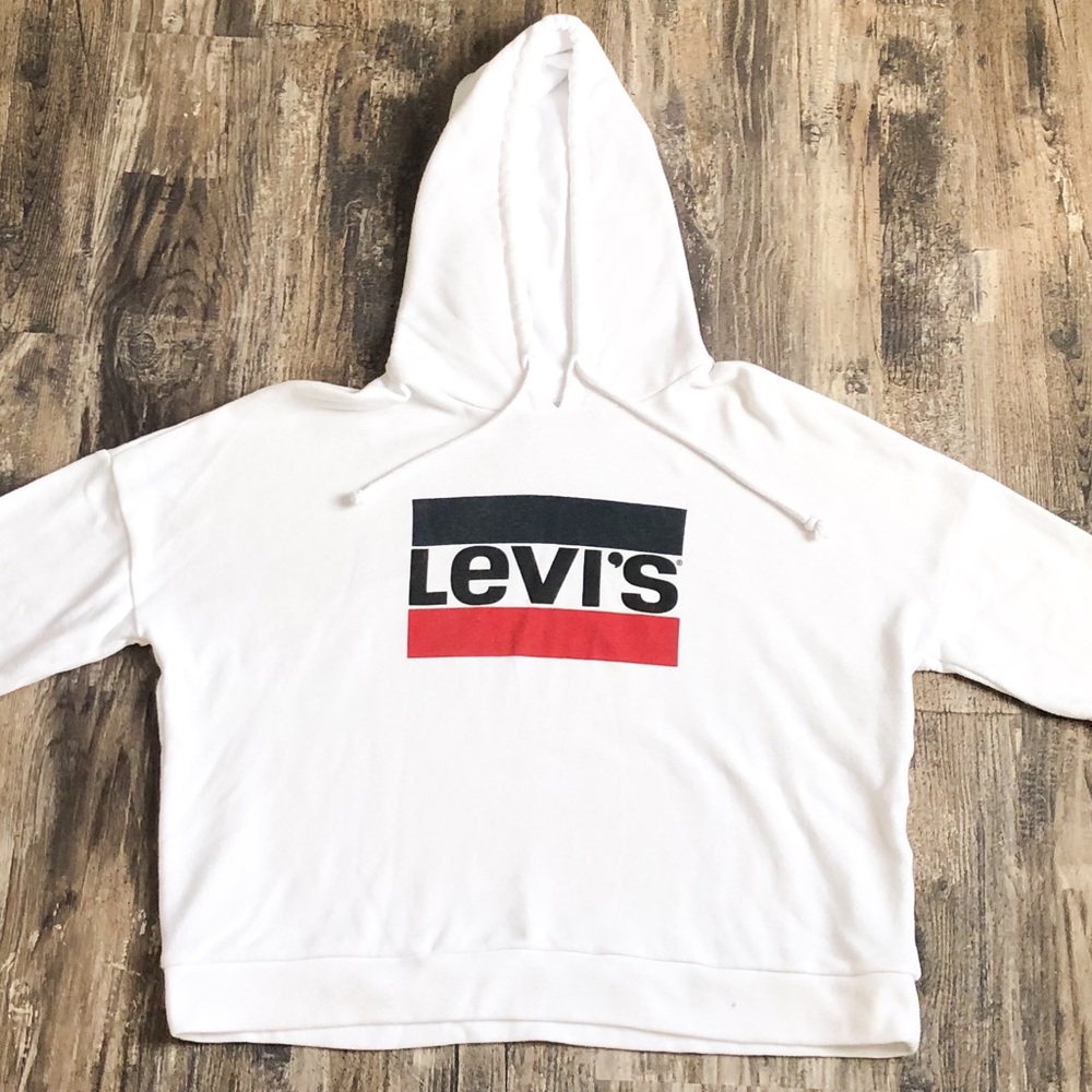 Levi’s white hoodie